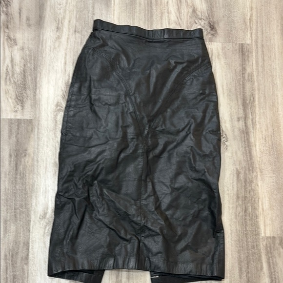 Black leather midi skirt vintage size small - Picture 1 of 8